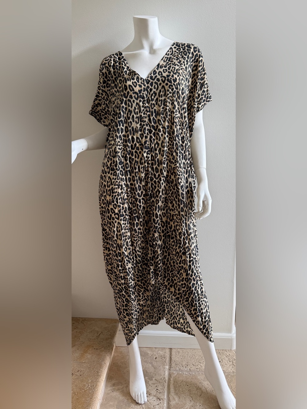 StylePark1 V-Neck Short Sleeve Maxi Dress Rayon One Size Animal Leopard Print